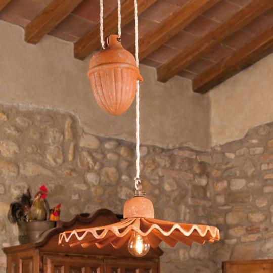 mediteran rustikalna protivaha lampa zavesenie tehlovy terracotta cervena keramicka vidiecky tramy starodavny country taliansky toskansky rucne malovany lameridiana interierovy dizajn kuchyna osvetlenie nastavitelne.jpg